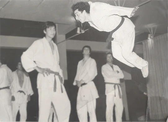 Sergio Zúñiga practicando Judo - Su pasión por el deporte y el movimiento